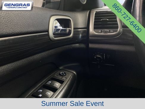 Certified 2021 Jeep Grand Cherokee Laredo X AWD/4WD image 25