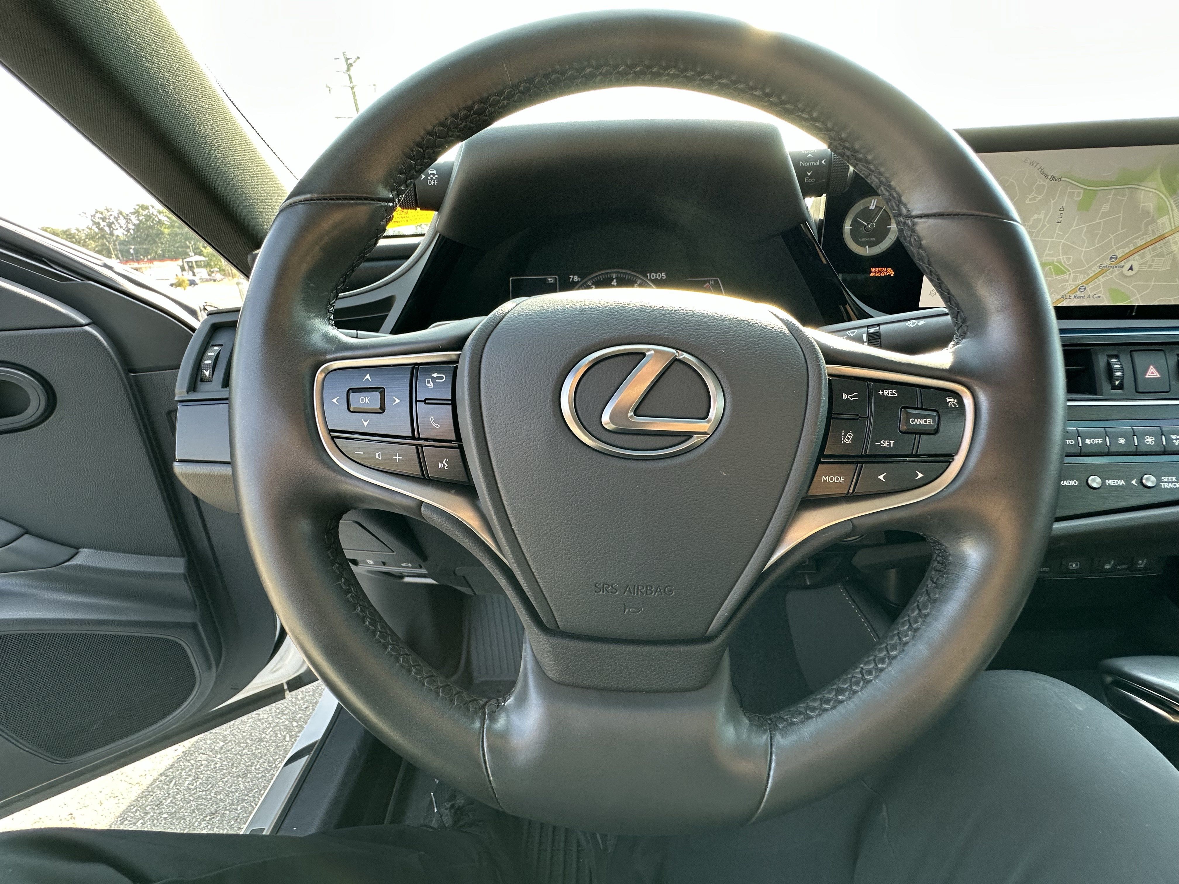 Used 2024 Lexus ES 350 w/ Premium Package FWD image 18