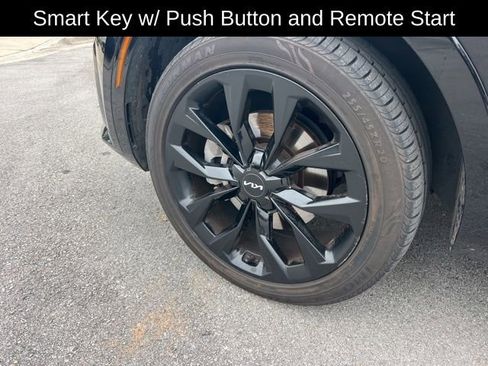 Used 2022 Kia Sorento SX image 11