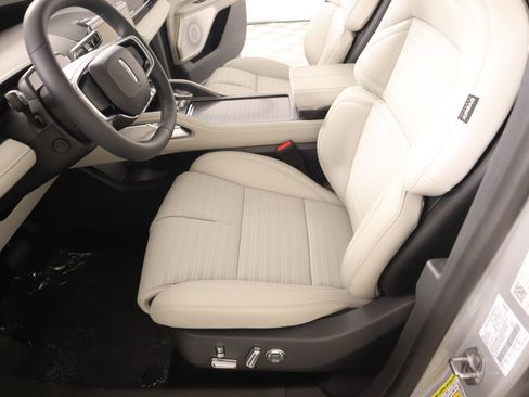 New 2026 Lincoln Nautilus Reserve AWD/4WD image 10