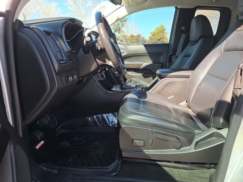 Used 2016 GMC Canyon SLT w/ Trailering Package image 12