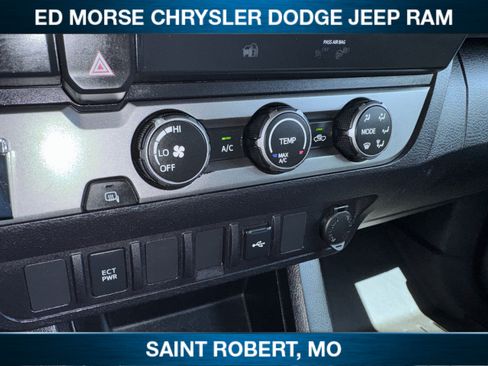 Used 2020 Toyota Tacoma SR RWD image 14