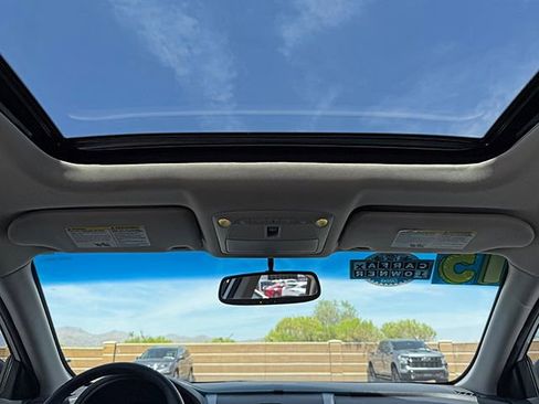 Used 2015 Nissan Altima 2.5 SV w/ Convenience Package FWD image 17