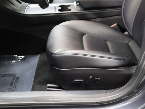 Used 2023 Tesla Model 3 Standard Range image 41