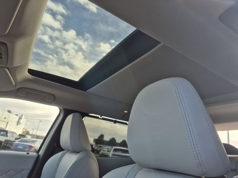 Used 2023 Mitsubishi Outlander SEL image 12