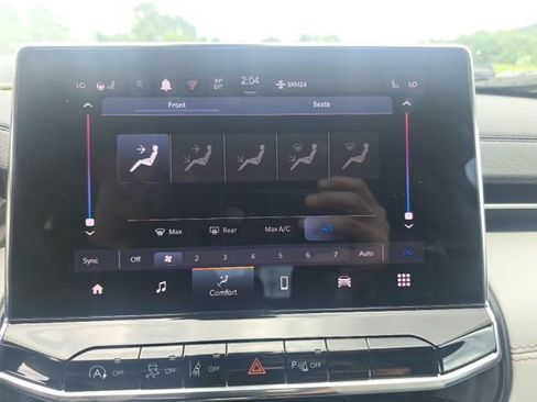 Certified 2022 Jeep Compass Limited image 16