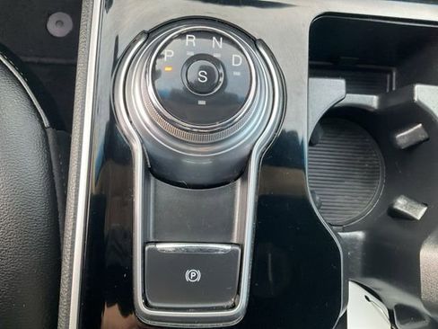 Used 2020 Ford Edge SEL image 18