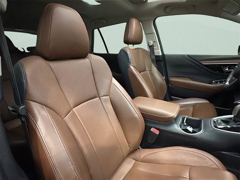 Used 2020 Subaru Outback Touring w/ Popular Package #2 image 17