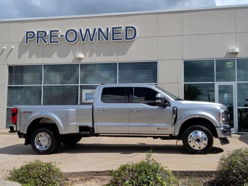 Certified 2023 Ford F450 Lariat w/ Lariat Ultimate Package AWD/4WD image 2