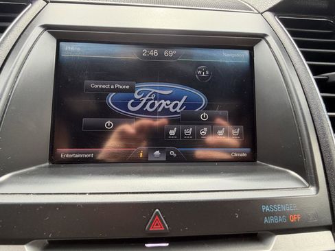 Used 2015 Ford Taurus SHO w/ Equipment Group 401A image 21