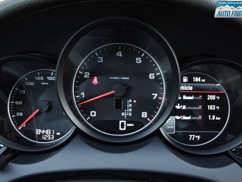 Used 2014 Porsche Cayenne Platinum Edition AWD/4WD image 15
