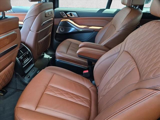 New 2026 BMW ALPINA XB7 AWD/4WD image 16