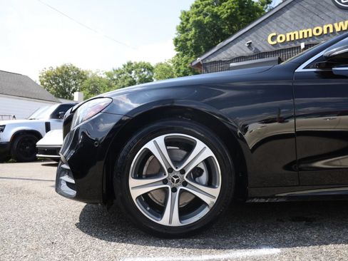 Used 2019 Mercedes-Benz E 300 4MATIC image 11