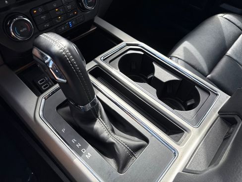 Used 2018 Ford F150 Lariat image 22