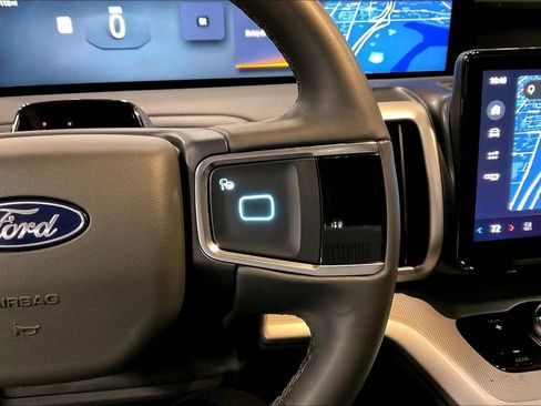 Certified 2025 Ford Expedition Max Active AWD/4WD image 18