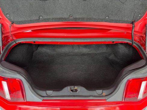 Used 2012 Ford Mustang Convertible RWD image 18