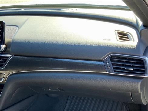 Used 2019 Honda Accord Sport image 18
