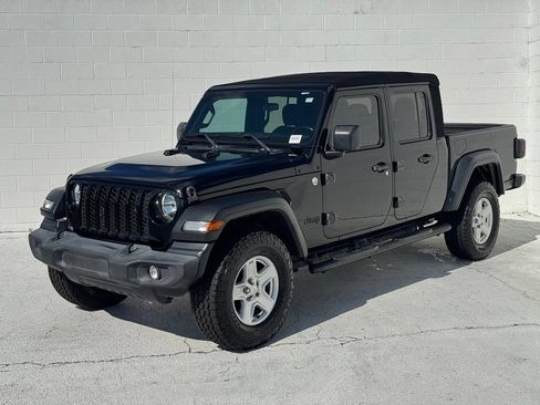 Used 2020 Jeep Gladiator Sport w/ Quick Order Package 24S AWD/4WD image 8