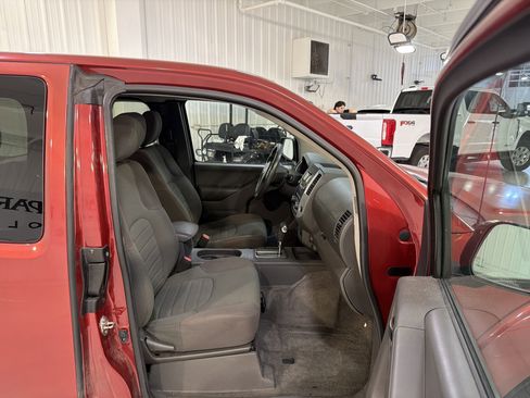 Used 2017 Nissan Frontier S image 13