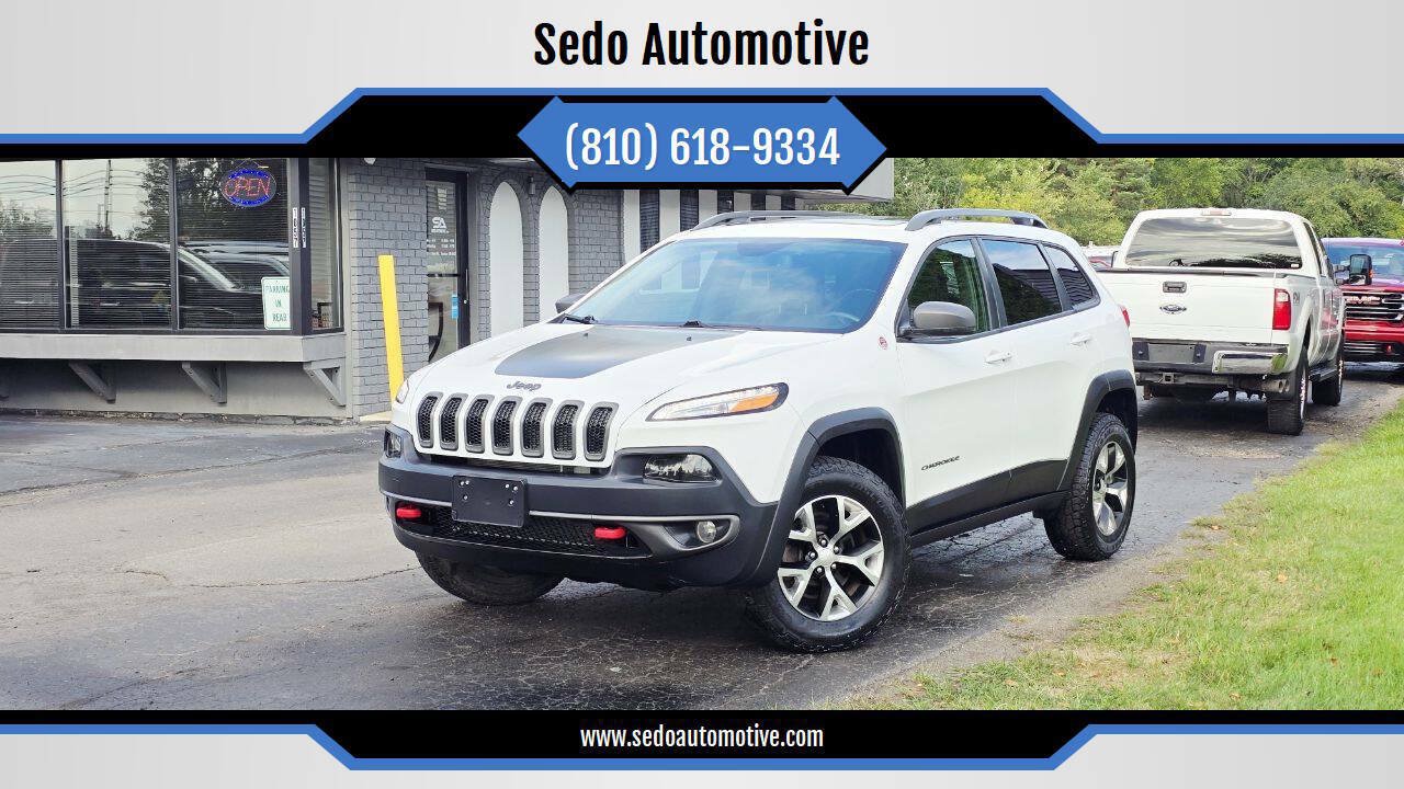 Used 2018 Jeep Cherokee Trailhawk AWD/4WD image 1
