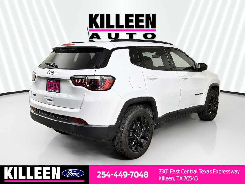 Used 2025 Jeep Compass Latitude w/ Altitude Special Edition AWD/4WD image 9
