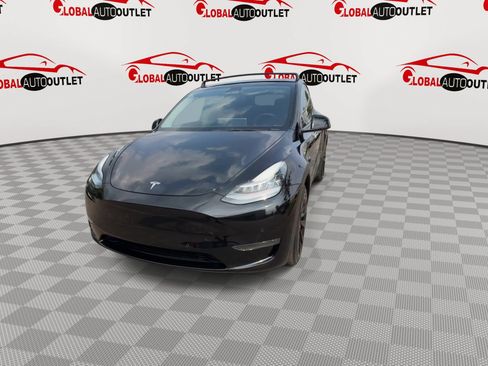 Used 2021 Tesla Model Y Long Range AWD/4WD image 3