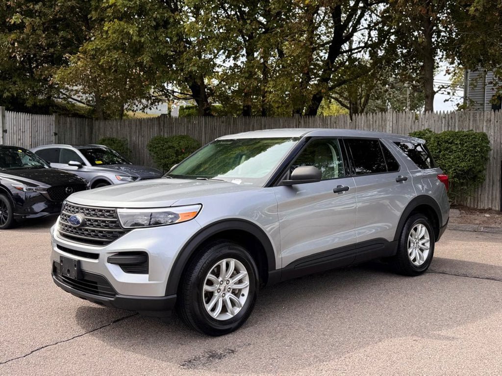 Used 2021 Ford Explorer 4WD w/ Class III Trailer Tow Package image 2