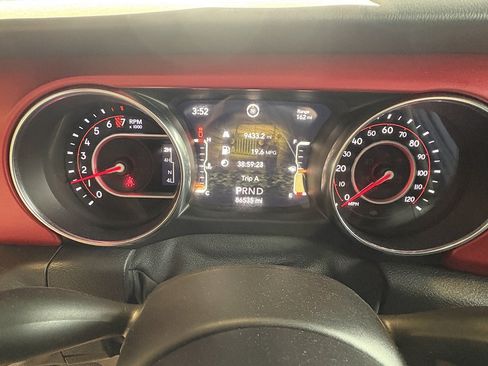 Used 2020 Jeep Gladiator Rubicon AWD/4WD image 14