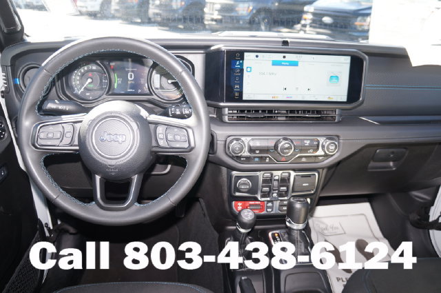 Used 2024 Jeep Wrangler Unlimited Rubicon 4xe AWD/4WD image 14