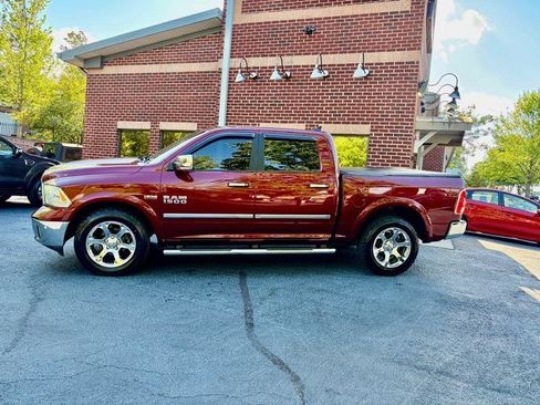 Used 2016 RAM 1500 Laramie w/ Convenience Group AWD/4WD image 4