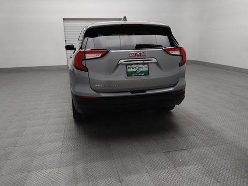 Used 2024 GMC Terrain SLE FWD image 6