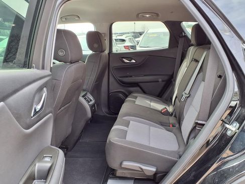 Used 2025 Chevrolet Blazer LT image 13