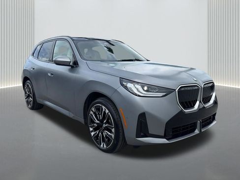 Used 2025 BMW X3 xDrive30i w/ M Sport Package AWD/4WD image 3
