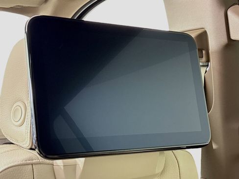 New 2026 GMC Yukon XL Denali w/ Denali Reserve Package image 26