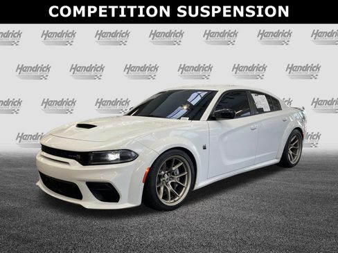 Used 2023 Dodge Charger Scat Pack RWD image 9