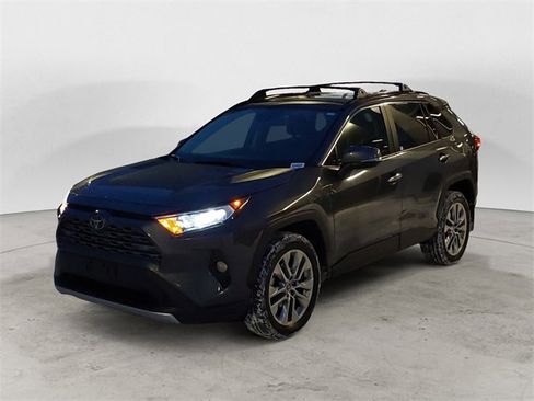Used 2019 Toyota RAV4 Limited image 1