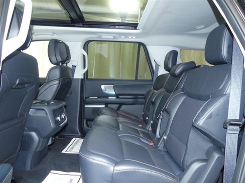 Used 2026 Ford Expedition Max Platinum AWD/4WD image 29