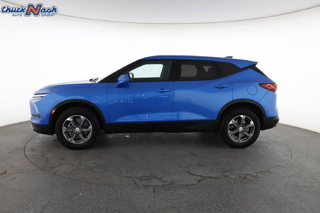 Certified 2026 Chevrolet Blazer LT FWD image 7