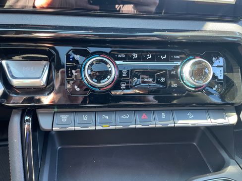 New 2026 GMC Sierra 2500 AT4 w/ Technology Package image 16