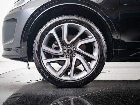 Used 2023 Land Rover Discovery Sport SE R-Dynamic image 13