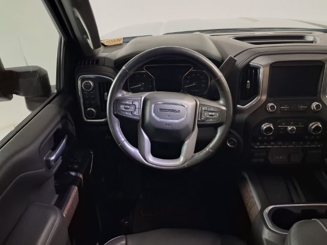 Used 2022 GMC Sierra 2500 Denali w/ Denali Black Diamond Edition AWD/4WD image 13