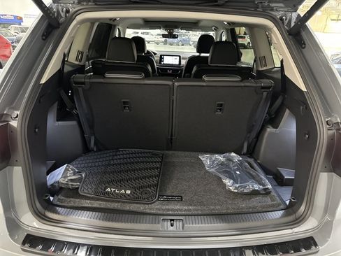 New 2026 Volkswagen Atlas SEL Premium R-Line AWD/4WD image 12