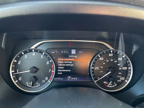 Used 2021 Nissan Titan SV w/ SV Convenience Package image 41