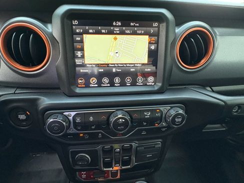Used 2022 Jeep Gladiator Mojave w/ Cold Weather Group AWD/4WD image 37
