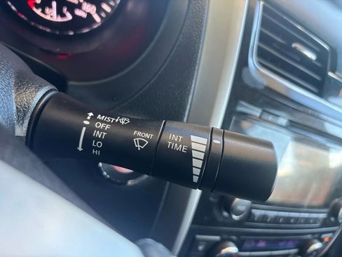 Used 2013 Nissan Altima 2.5 SV image 14