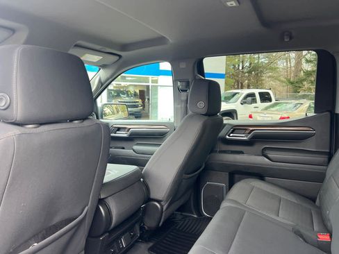 Certified 2024 Chevrolet Silverado 1500 LT image 31
