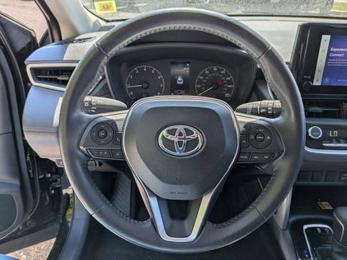 Certified 2023 Toyota Corolla Cross LE AWD/4WD image 17