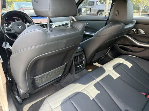 Used 2019 BMW 330i Sedan w/ M Sport Package RWD image 21