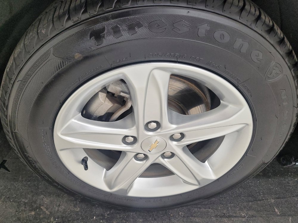 Used 2021 Chevrolet Malibu LS FWD image 31