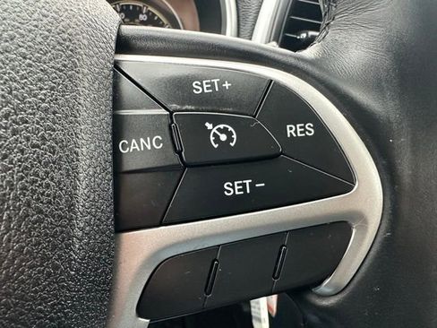 Used 2015 Jeep Cherokee Trailhawk w/ Leather Interior Group image 28